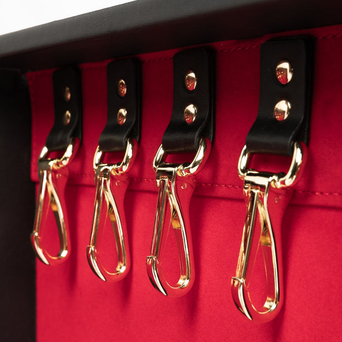 Bedroom Fantasies Mallette Bondage 13 Pièces En Cuir De Vache
